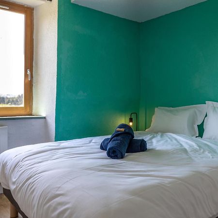 Bed and Breakfast Domaine Du Coq En Pat Augerolles Екстер'єр фото