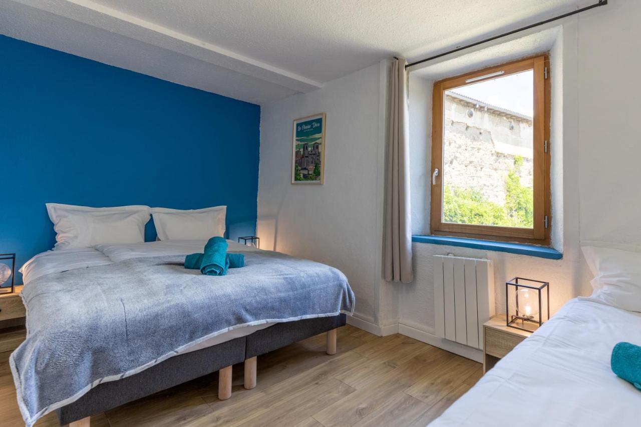 Bed and Breakfast Domaine Du Coq En Pat Augerolles Екстер'єр фото