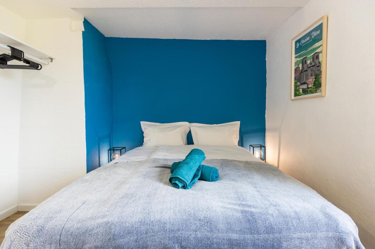 Bed and Breakfast Domaine Du Coq En Pat Augerolles Екстер'єр фото