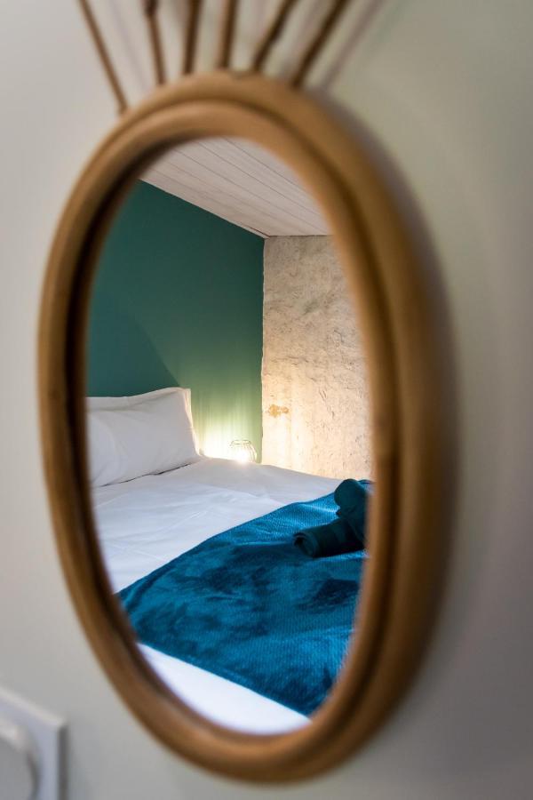 Bed and Breakfast Domaine Du Coq En Pat Augerolles Екстер'єр фото